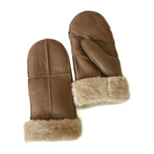 The Warm Sheepskin Gloves for Winter Soft and Comfortable